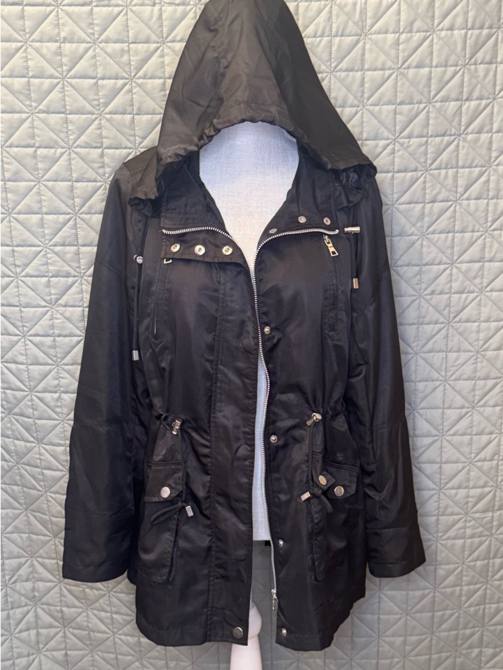 Bella Donna Moda Italiana Hooded Jacket with Full Zip & Snap Accents